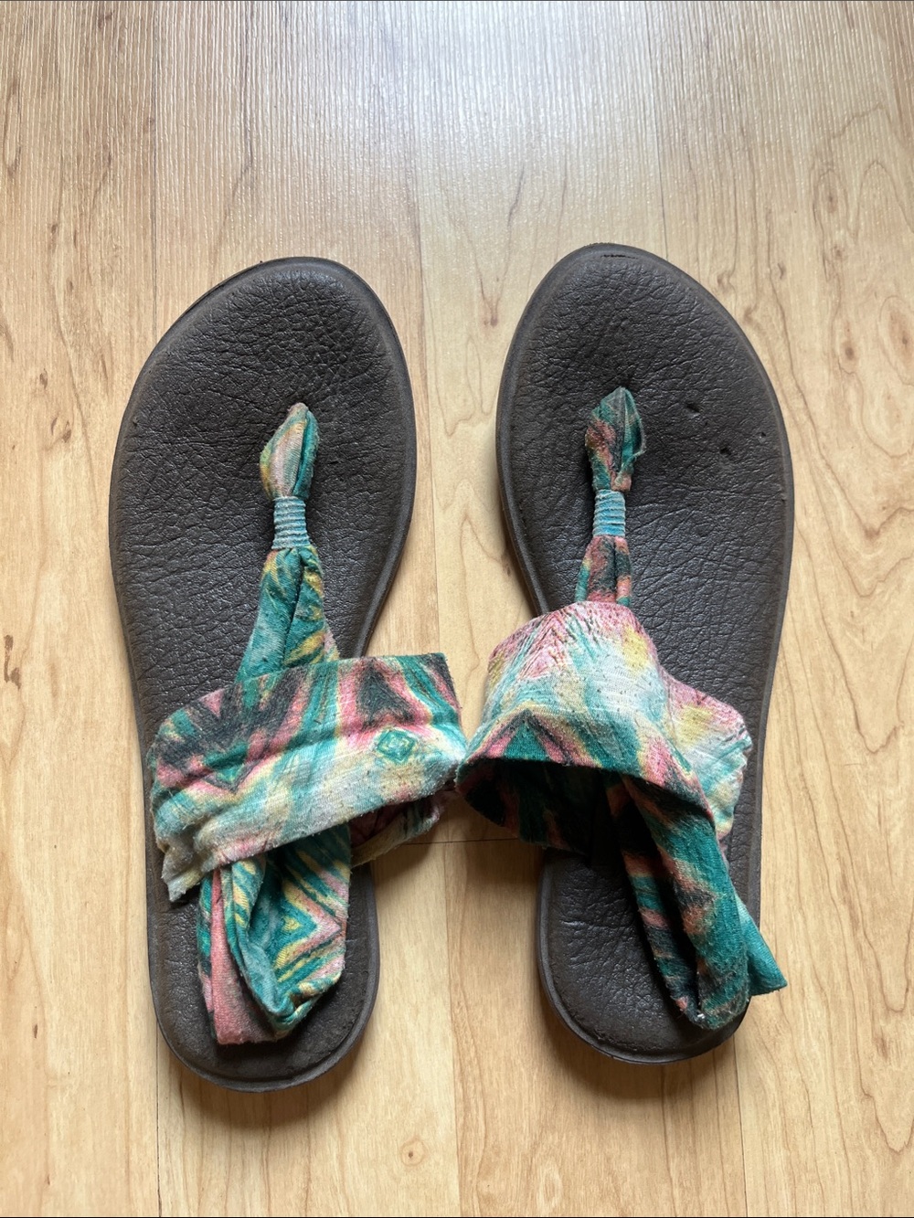Sanuk Multicolor Teal Pink Patterned Yoga Sling Sandals